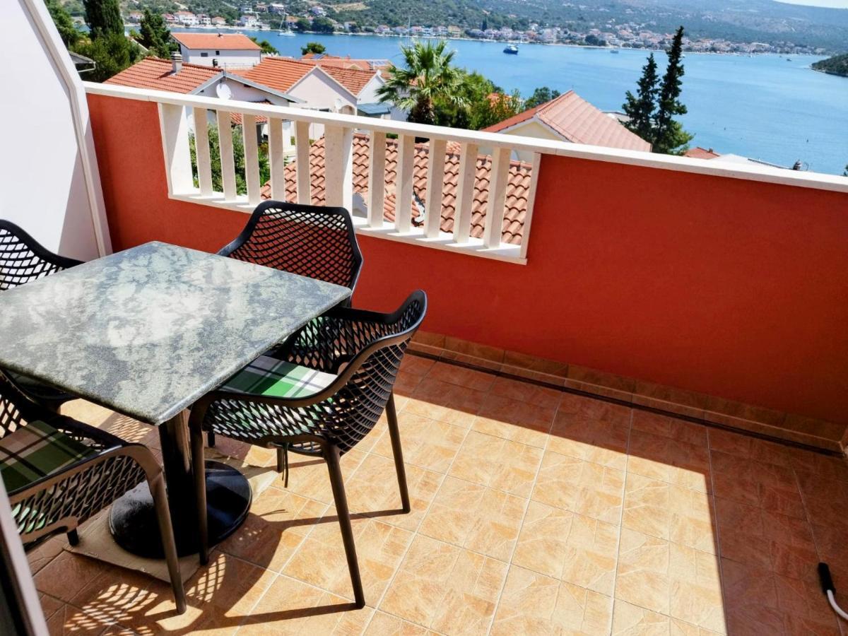 Apartments Mira Rogoznica  Bagian luar foto