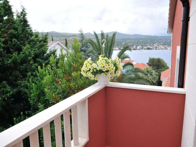 Apartments Mira Rogoznica  Bagian luar foto