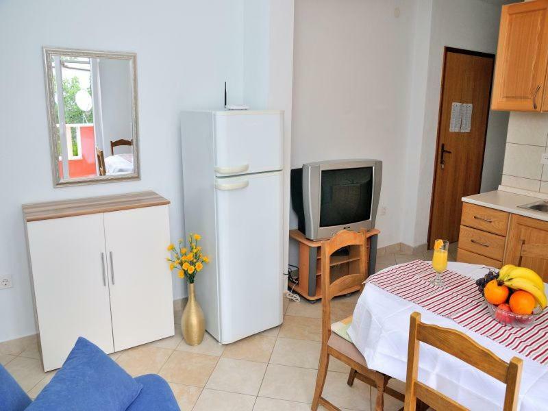 Apartments Mira Rogoznica  Bagian luar foto